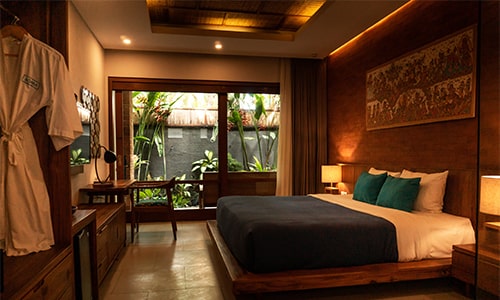 Blue-Bird - Pattonik Villa & Suites